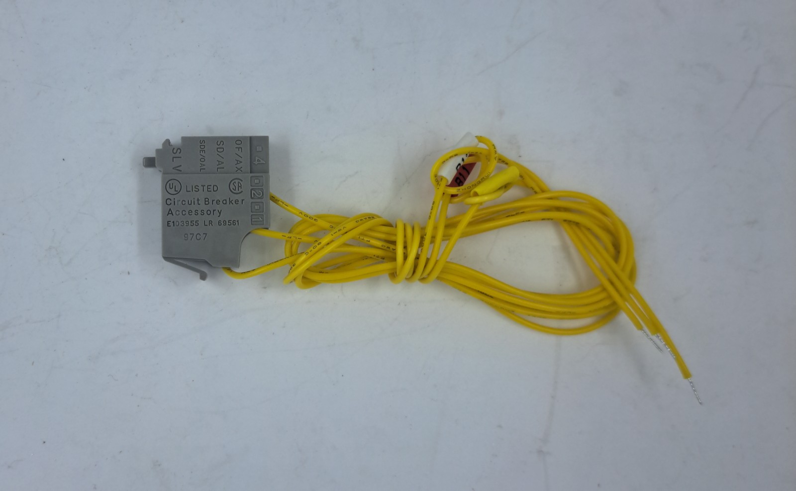 Аварийный контакт YCM3 100/160/250/400/630/1600 купить в интернет-магазине